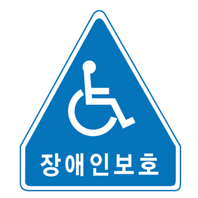 ǰ 